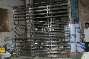 不銹鋼鏡面與電鍍工藝 定制酒架與掛包架的藝術(shù)